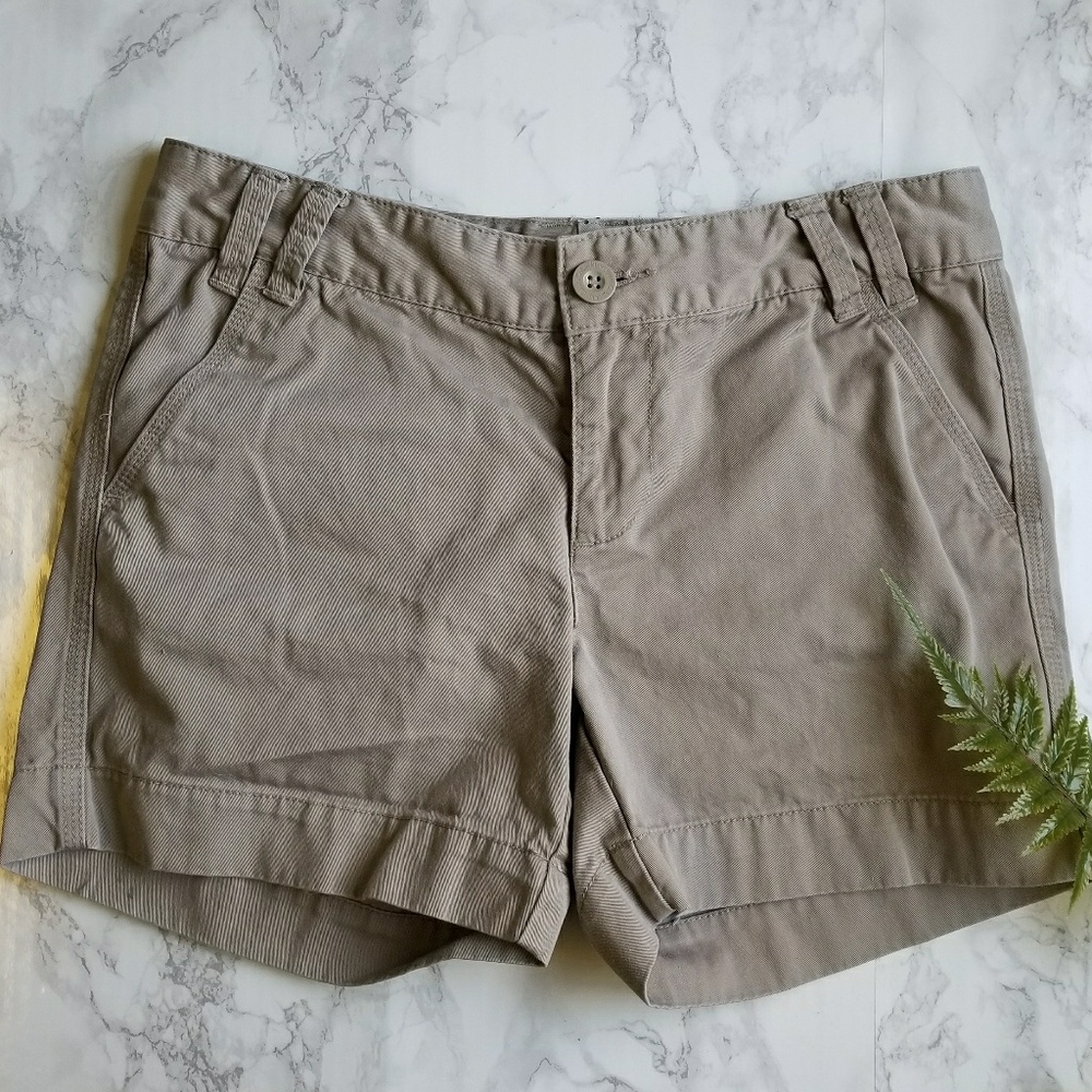 ⭐Calvin Klein Khaki Shorts